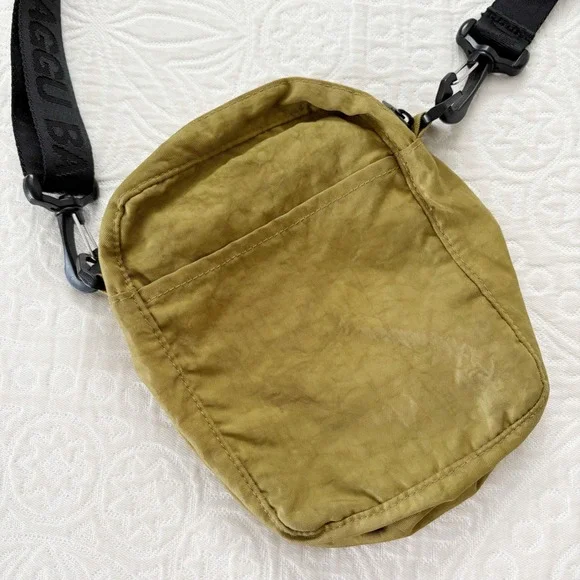 BAGGU Sport Crossbody Bag, Seaweed - Picture 4 of 9